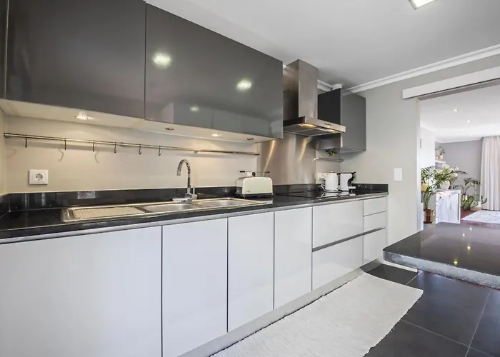 Barreiros Balcony Apartman *